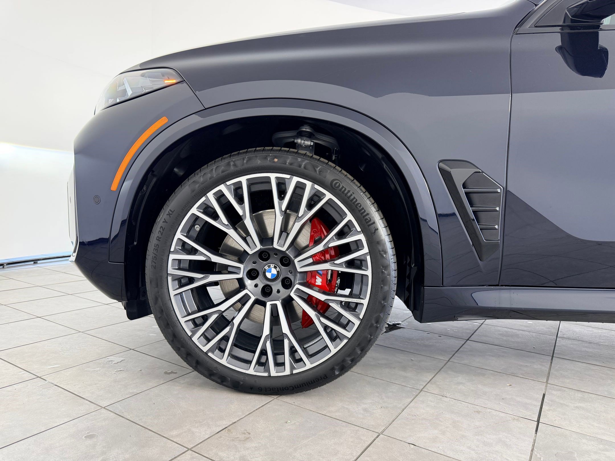 New 2026 BMW X5 xDrive40i w/ M Sport Package AWD/4WD image 11