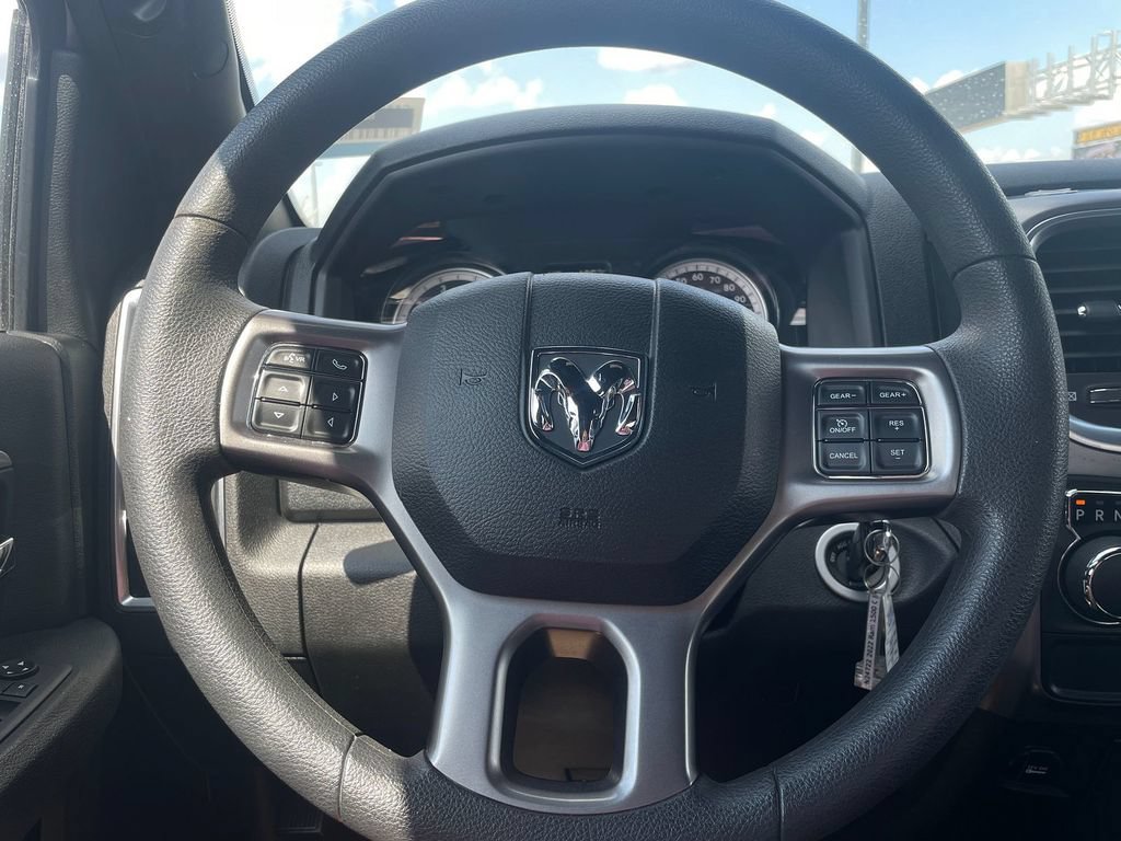 Used 2022 RAM 1500 Warlock RWD image 9