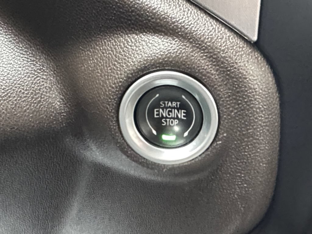 Used 2021 GMC Sierra 1500 SLT w/ SLT Premium Plus Package AWD/4WD image 32