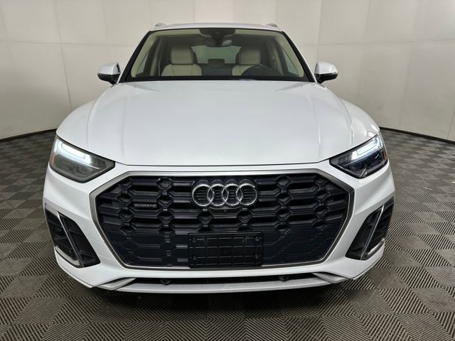 Used 2022 Audi Q5 e Premium Plus w/ Premium Plus Package image 8