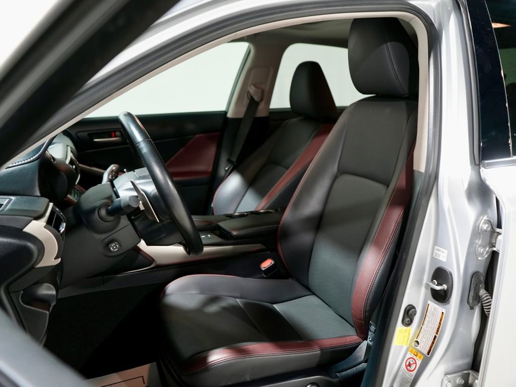 Used 2018 Lexus IS 300 300 w/ Comfort Package image 3