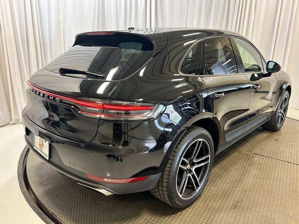Certified 2021 Porsche Macan AWD/4WD image 29