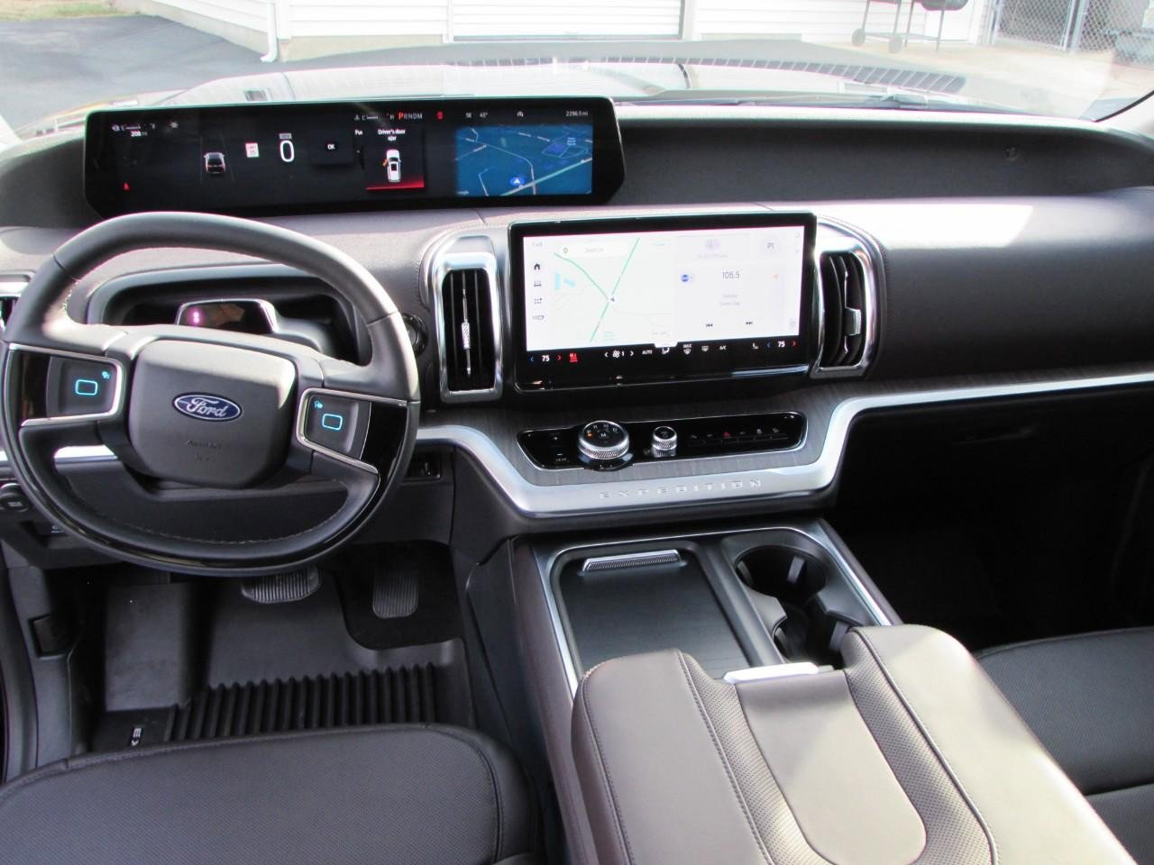 New 2025 Ford Expedition Platinum w/ Platinum Ultimate Package image 26