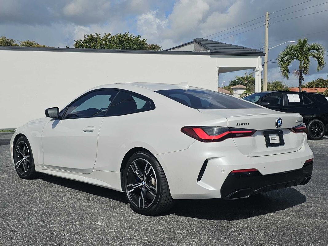 Used 2023 BMW M440i Coupe w/ Premium Package image 3