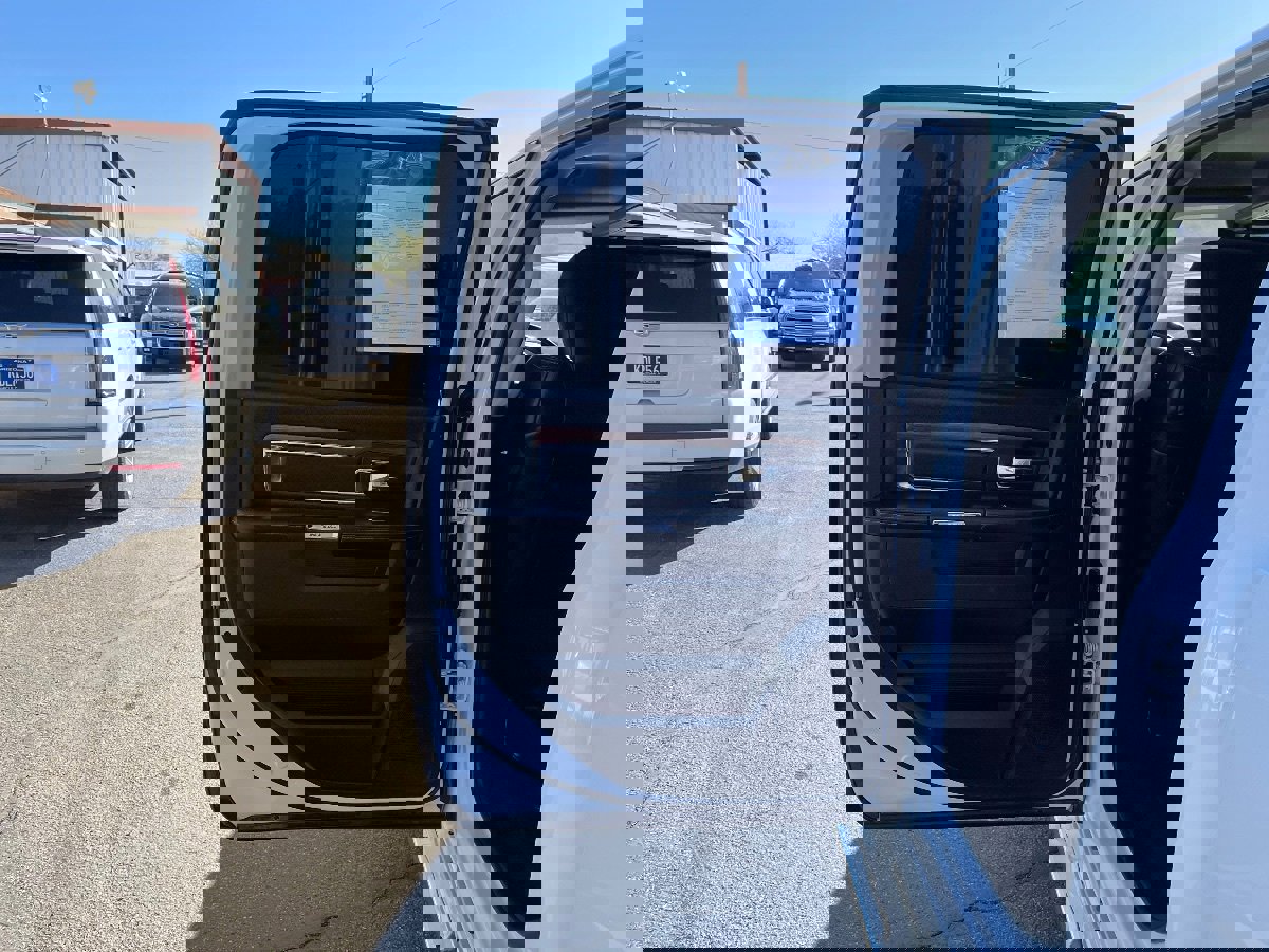 Used 2017 RAM 1500 Laramie RWD image 29