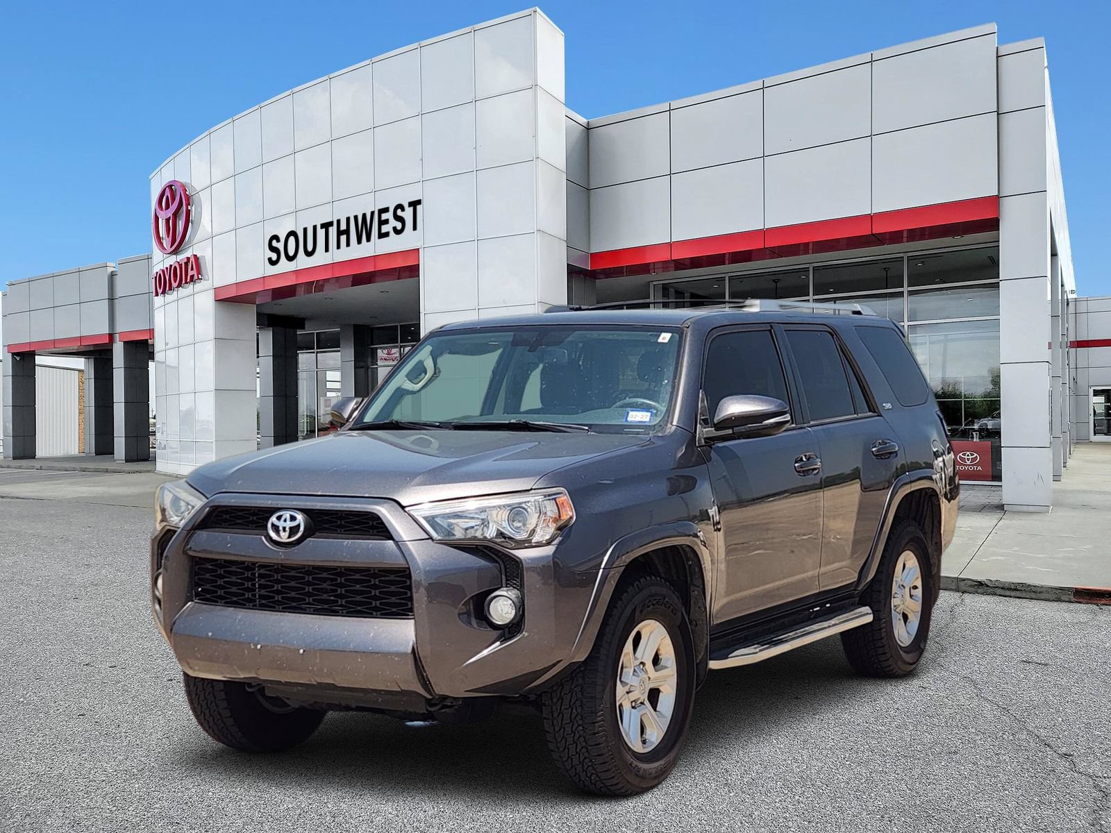 Used 2018 Toyota 4Runner SR5 Premium AWD/4WD image 2