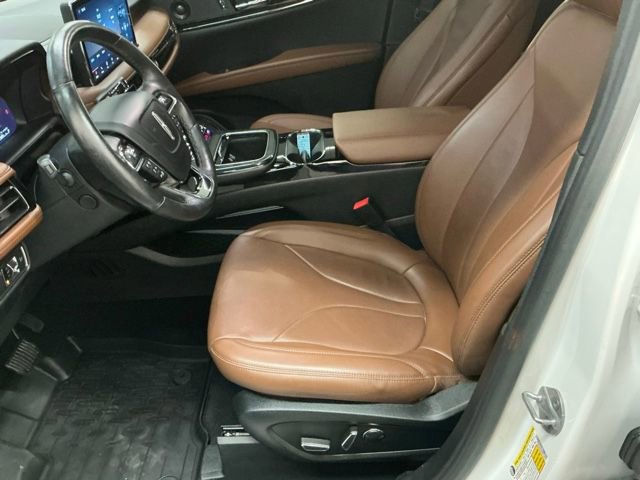 Used 2022 Lincoln Nautilus Reserve w/ Equipment Group 201A image 12