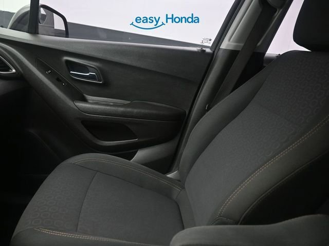 Used 2020 Chevrolet Trax LS image 12
