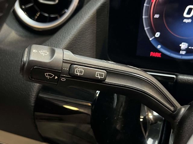 Certified 2022 Mercedes-Benz GLA 250 4MATIC image 22