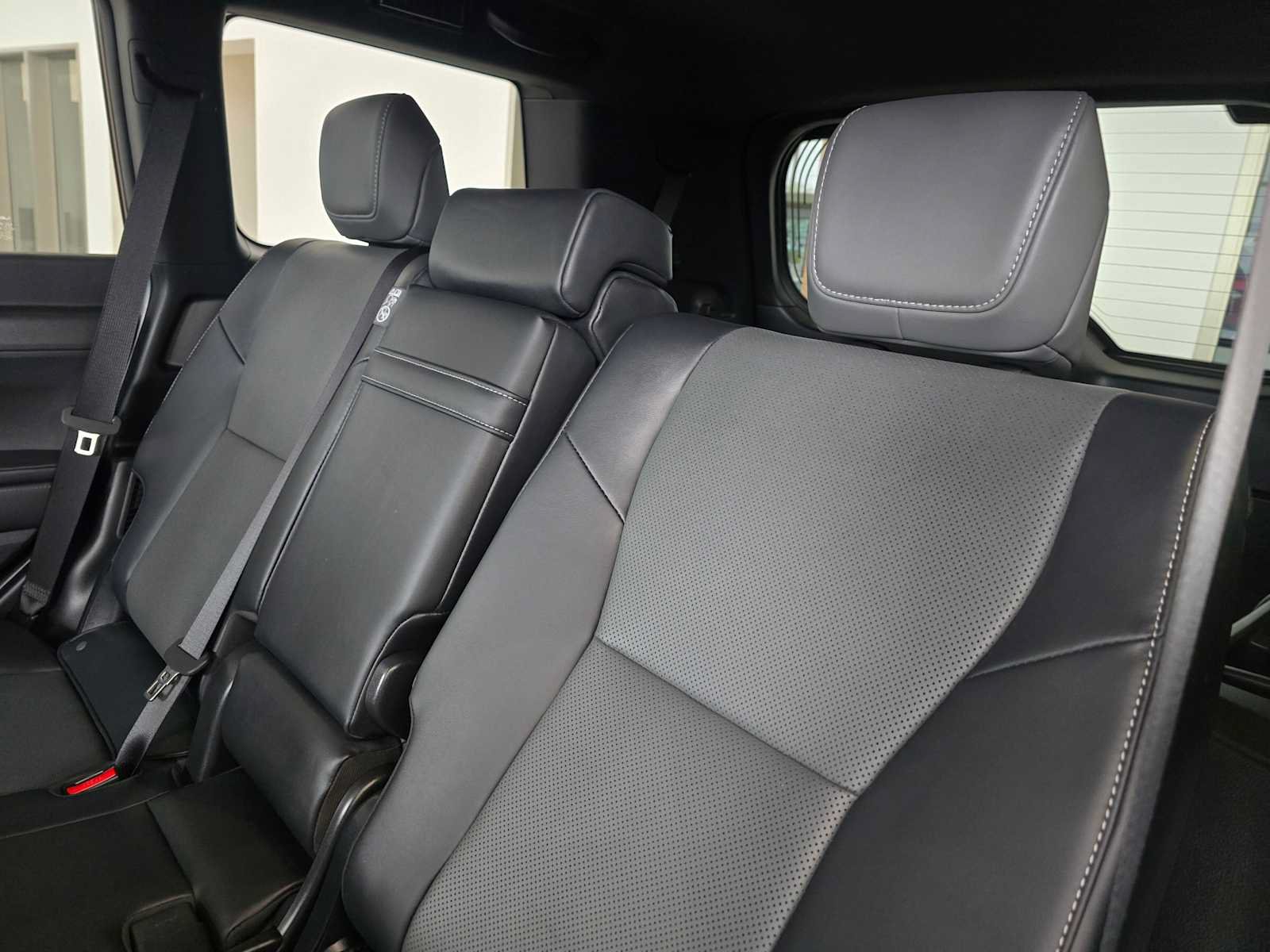 Used 2024 Lexus GX 550 w/ Cold Area Package AWD/4WD image 20