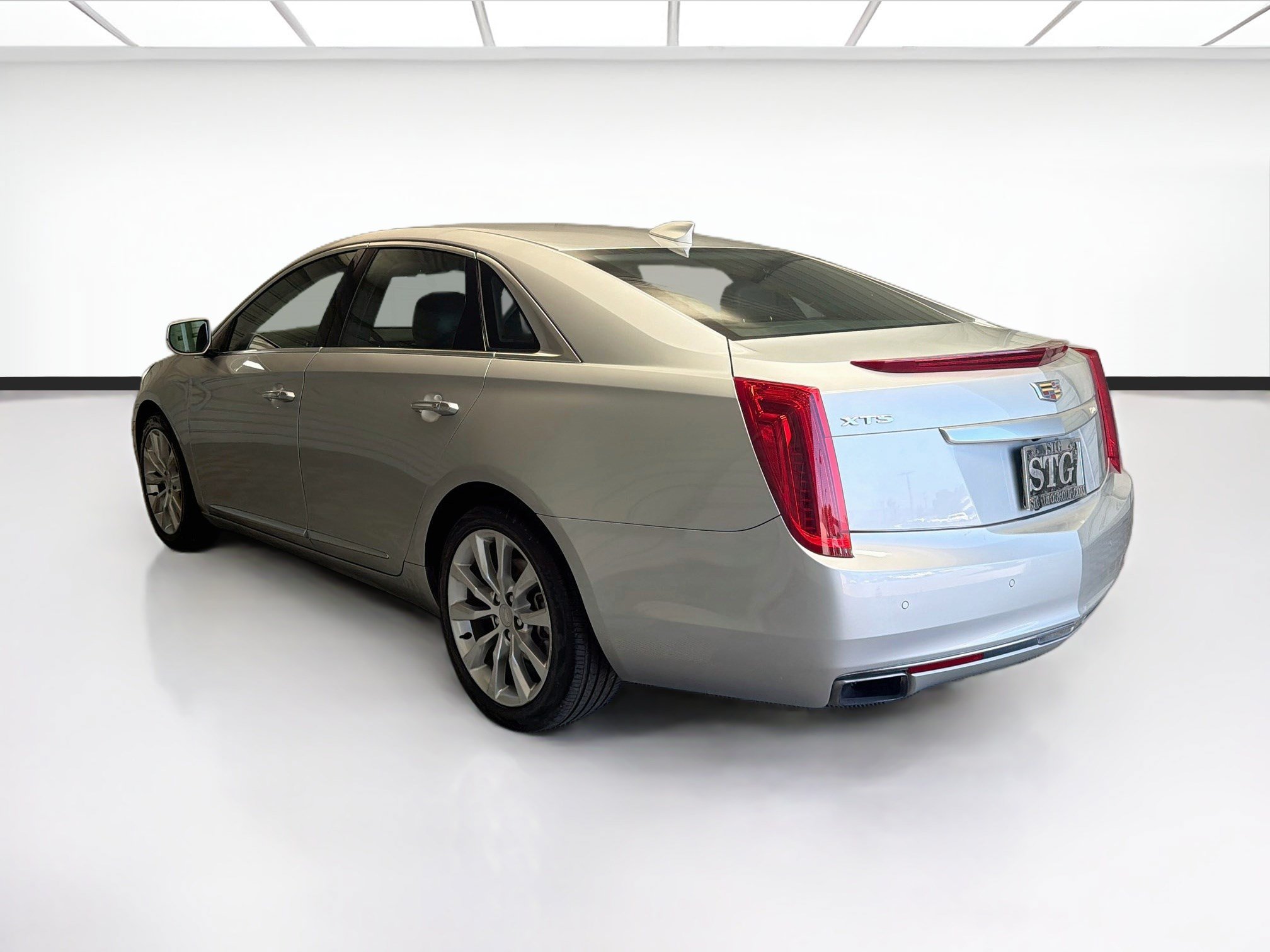 Used 2017 Cadillac XTS Luxury FWD image 6