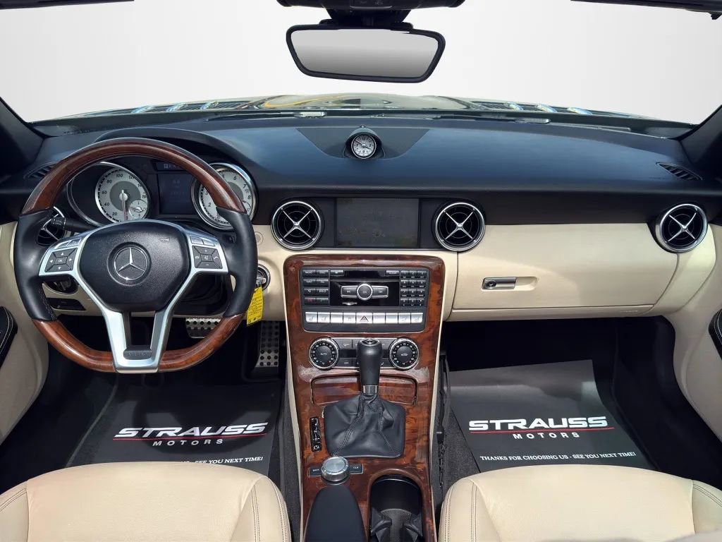 Used 2012 Mercedes-Benz SLK 350 image 15
