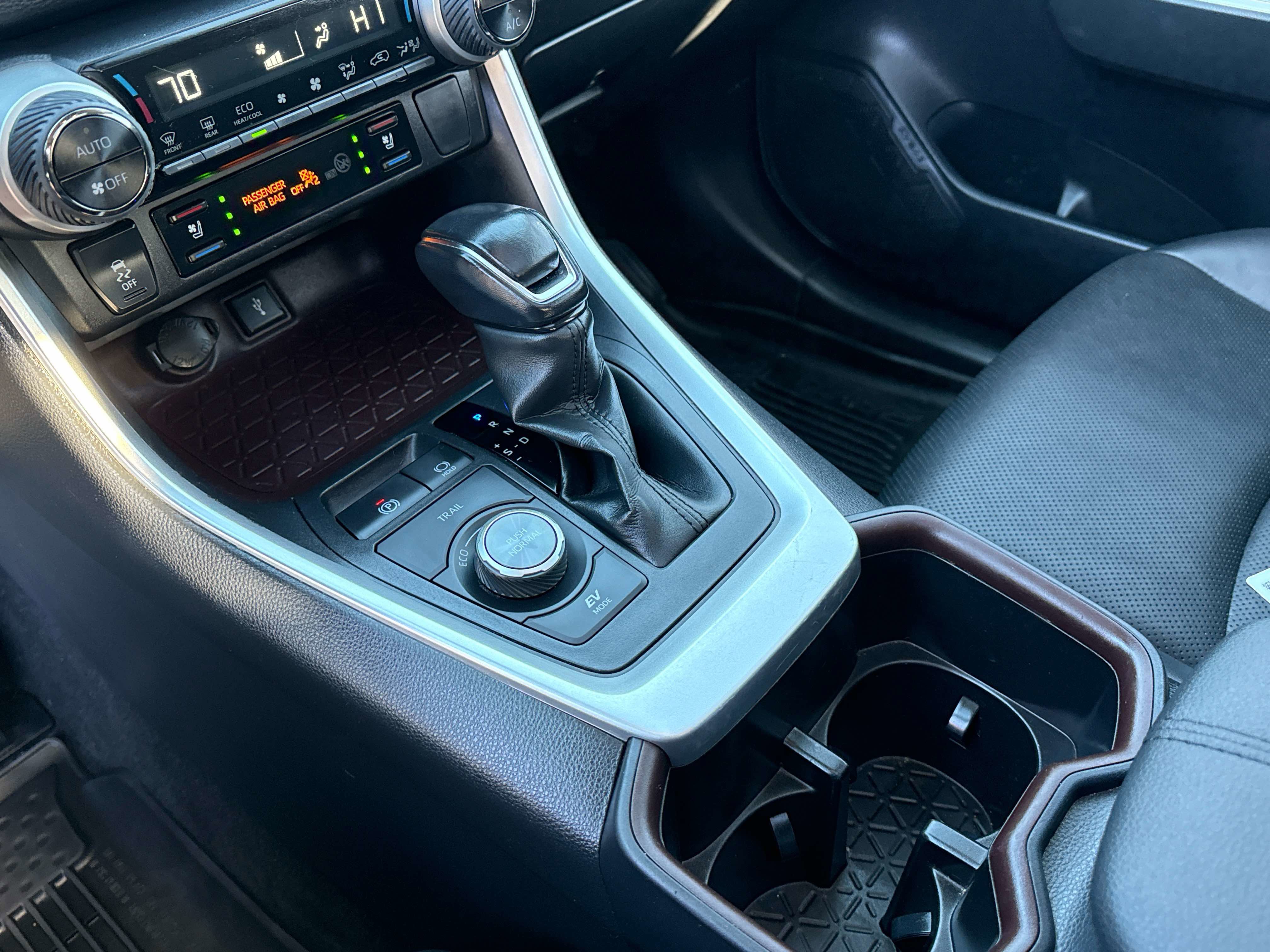 Used 2022 Toyota RAV4 Limited w/ Limited Grade Weather Package image 20