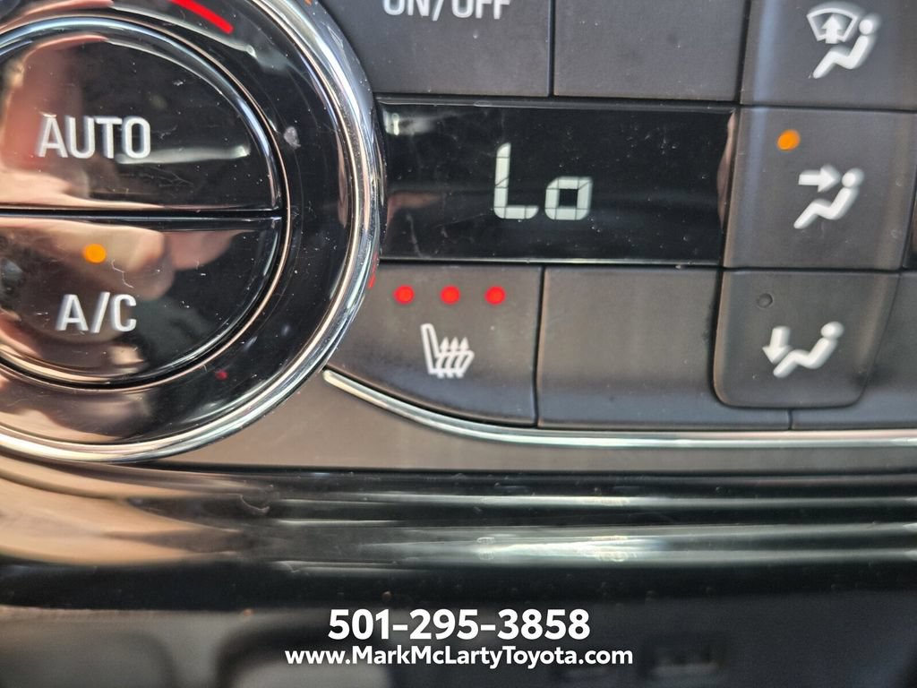 Used 2025 Chevrolet Trax LT w/ Driver Confidence Package FWD image 20