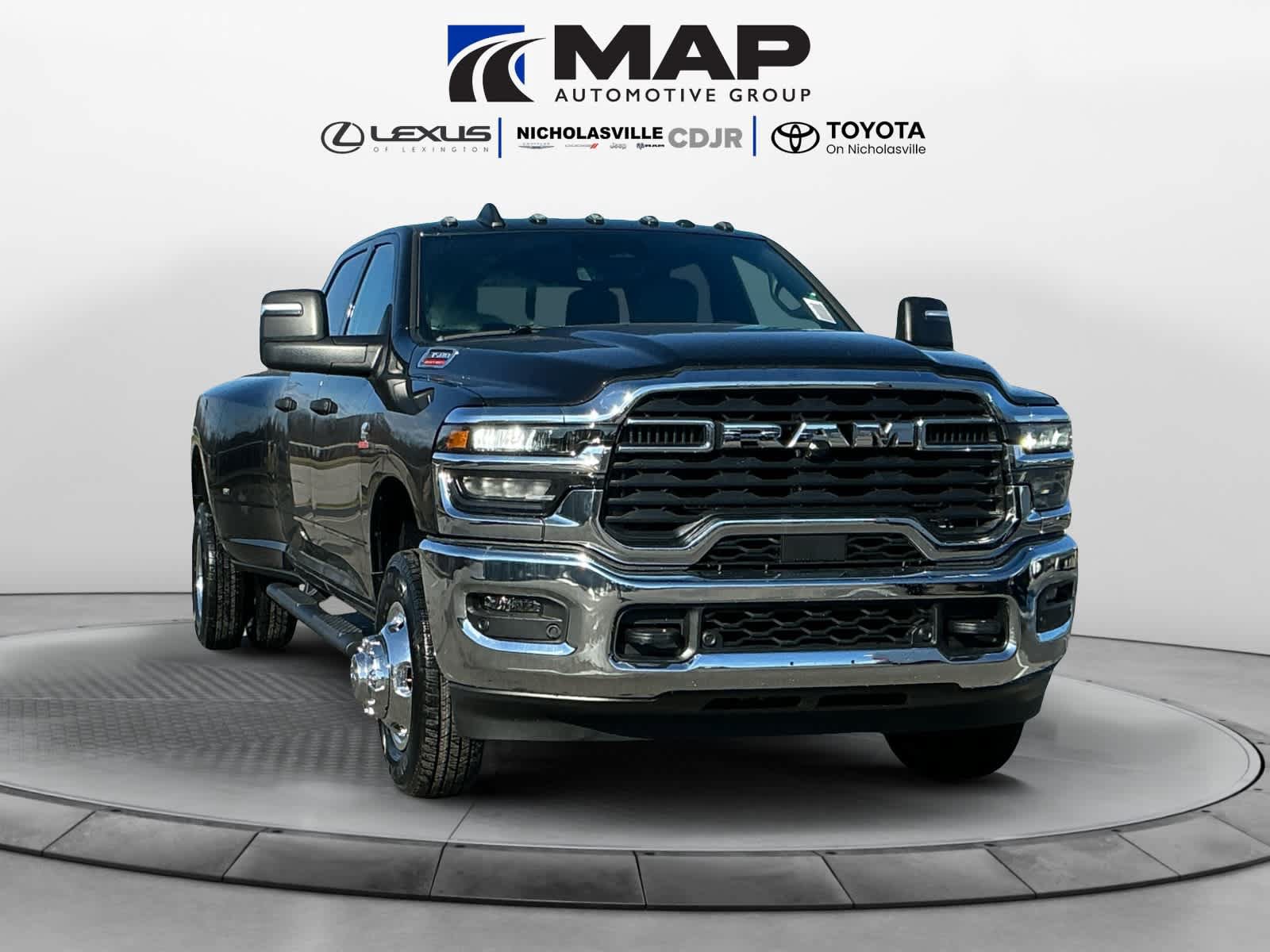 New 2026 RAM 3500 Tradesman AWD/4WD image 7