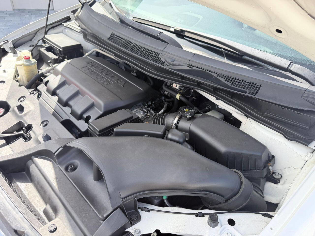 Used 2014 Honda Odyssey Touring Elite image 27