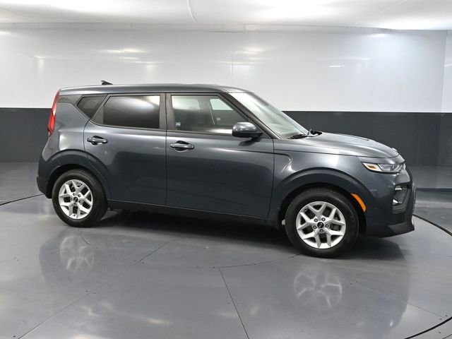 Used 2020 Kia Soul S FWD image 4