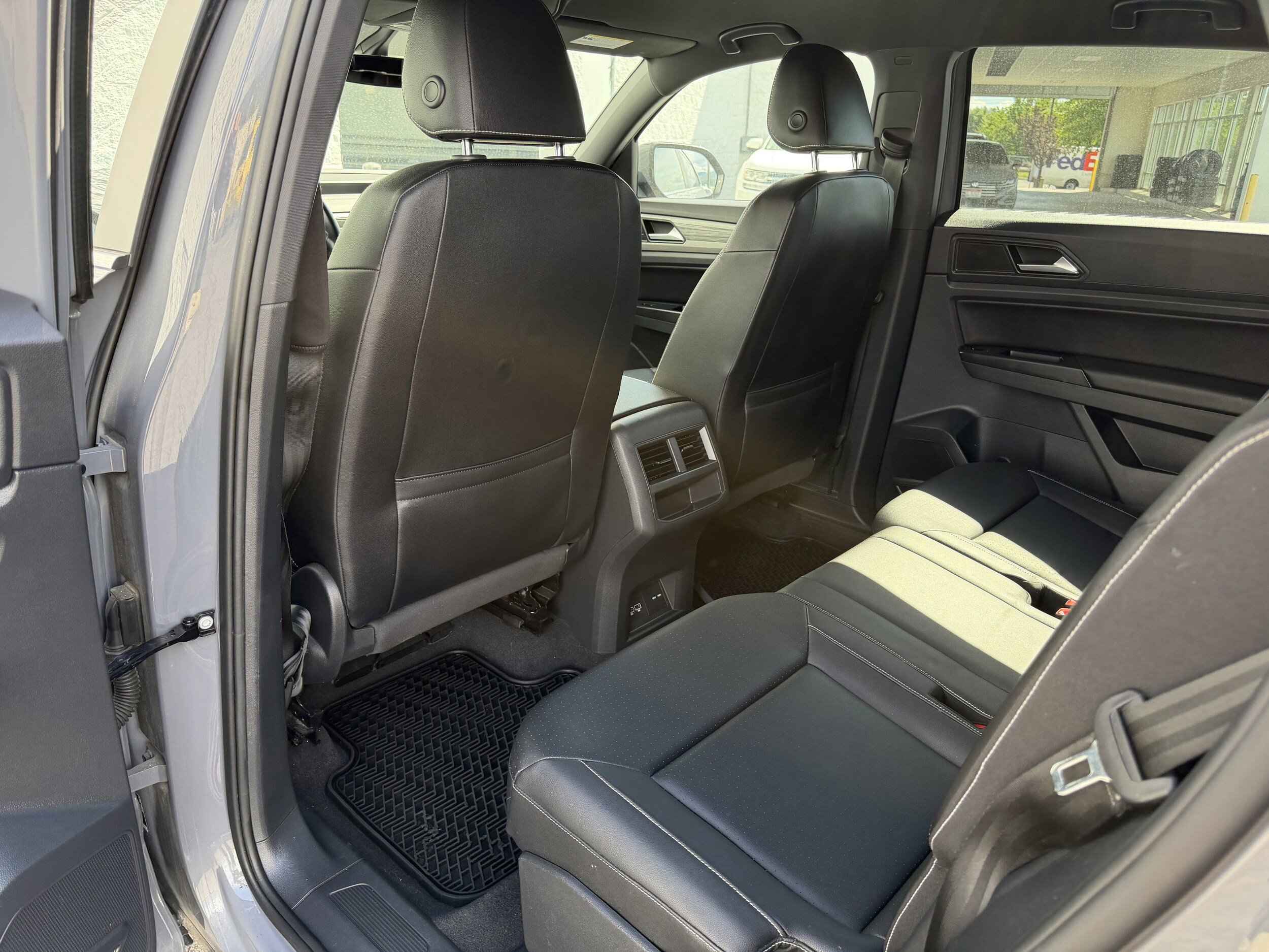 Used 2020 Volkswagen Atlas Cross Sport SE AWD/4WD image 25