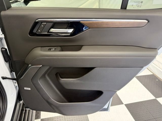 New 2026 Chevrolet Tahoe High Country AWD/4WD image 32