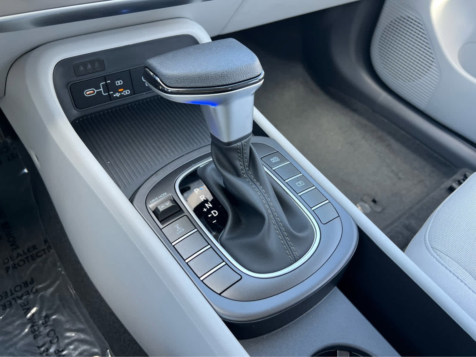 Certified 2026 Hyundai Kona SE image 38