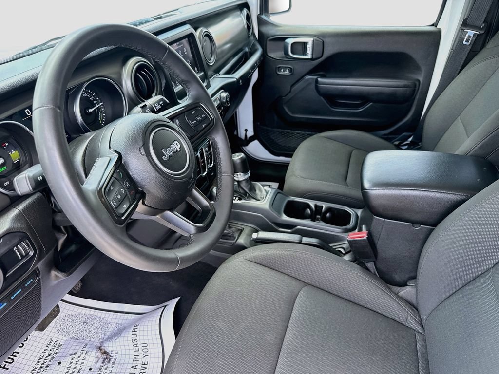 Certified 2023 Jeep Wrangler Unlimited AWD/4WD image 25