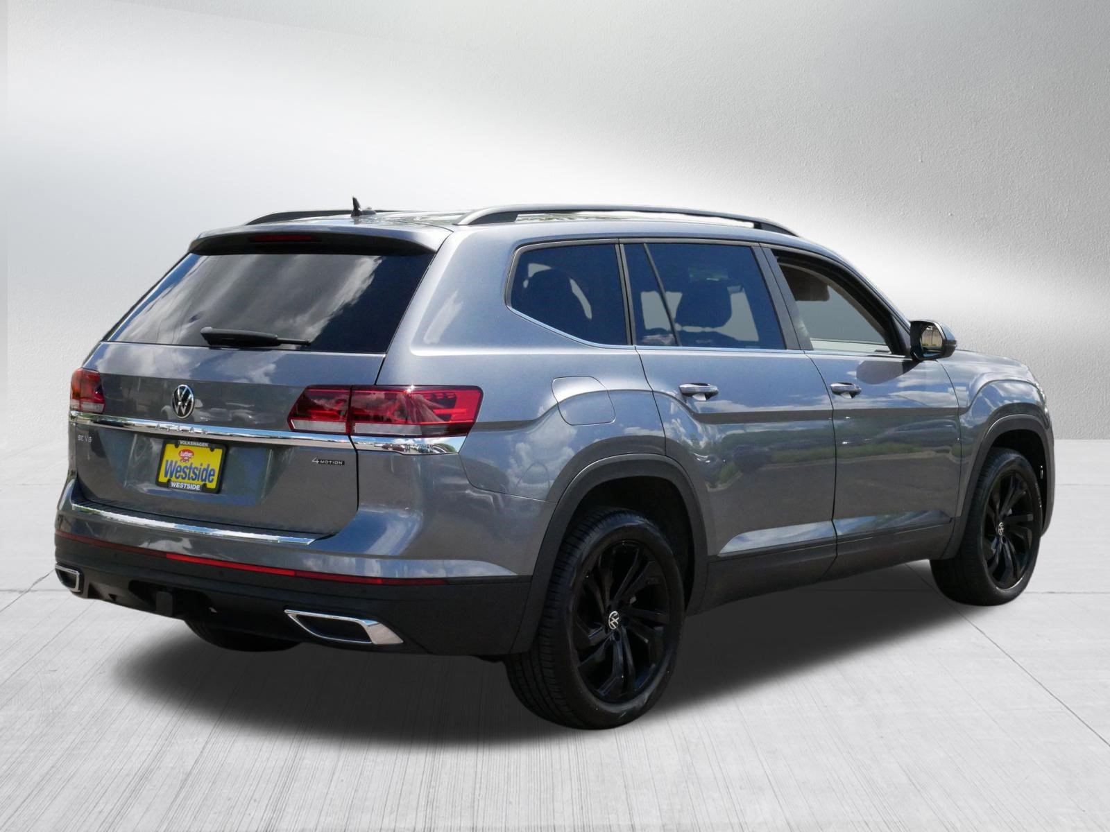 Certified 2023 Volkswagen Atlas SE w/ Panoramic Sunroof Package AWD/4WD image 7