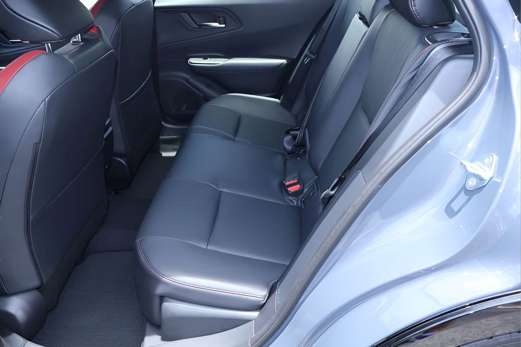 New 2026 Toyota Prius Plug-In Hybrid FWD image 12