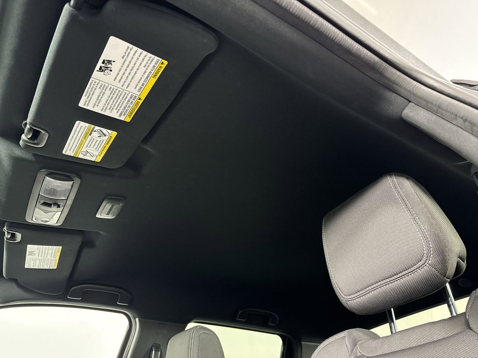 Certified 2023 Nissan Frontier SV w/ Midnight Edition Package image 21