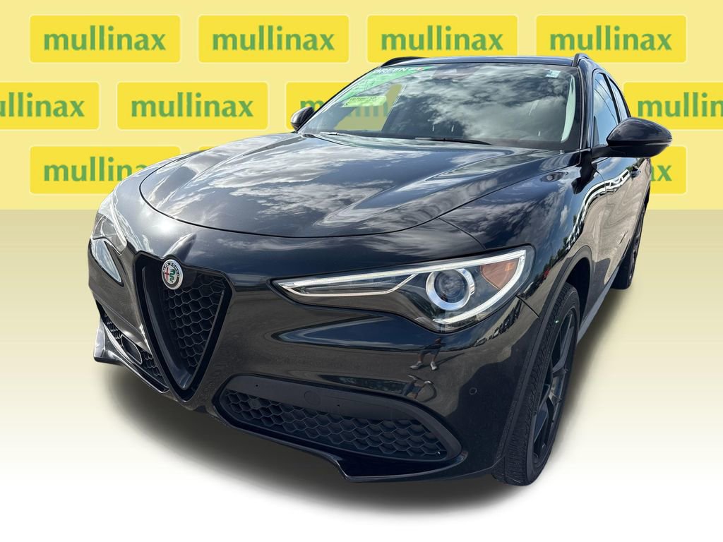 Used 2021 Alfa Romeo Stelvio Sprint w/ Nero Edizione RWD image 9