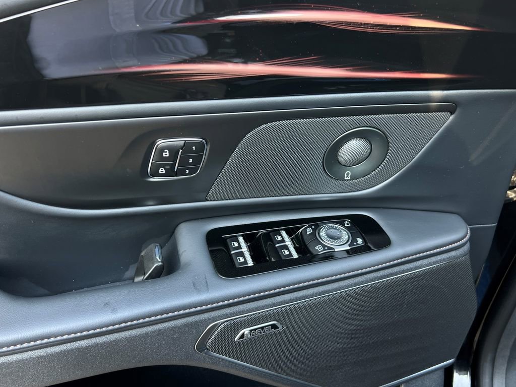 Used 2026 Lincoln Nautilus Premier w/ Equipment Group 102A image 30