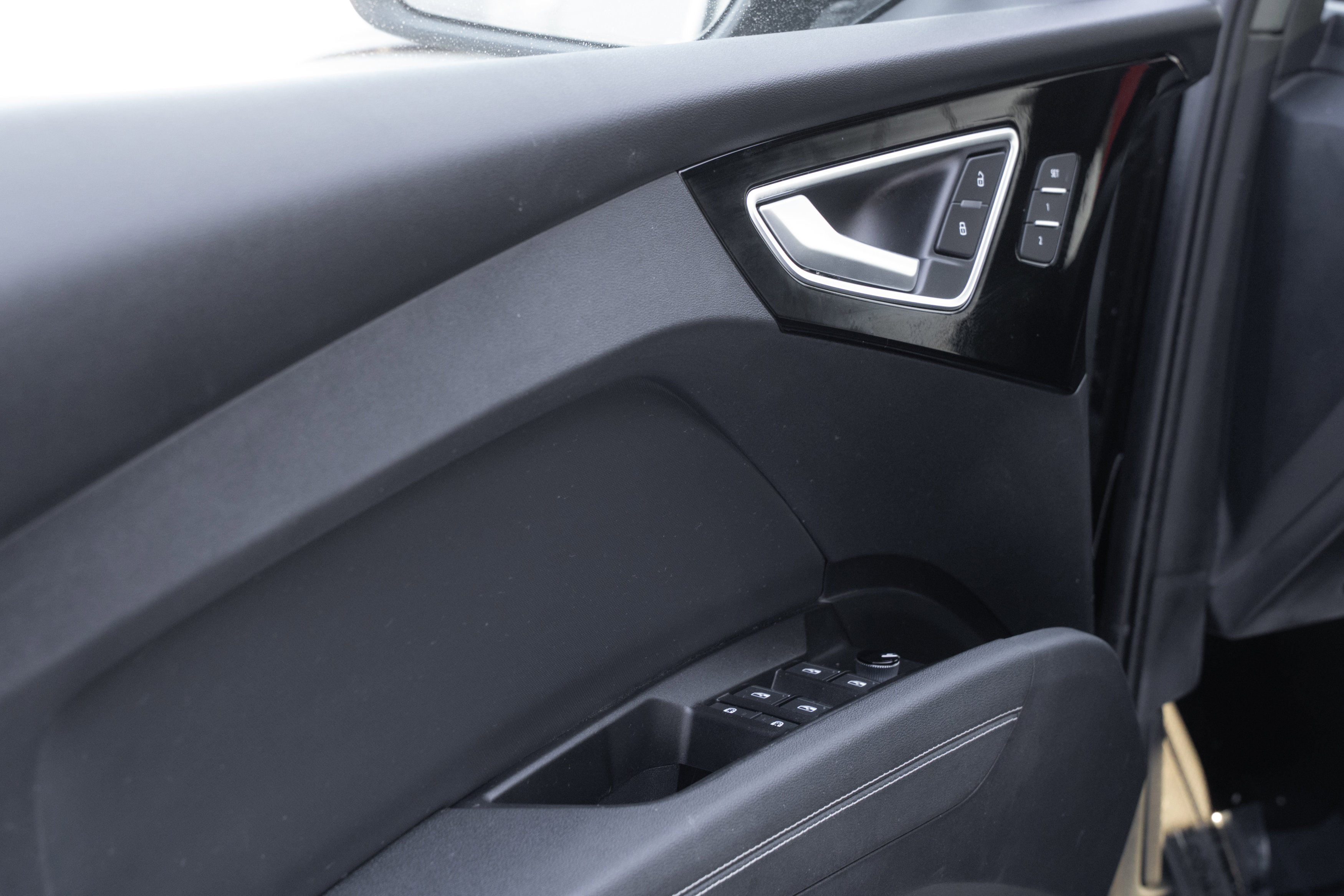 Certified 2024 Audi Q4 e-tron Prestige image 19