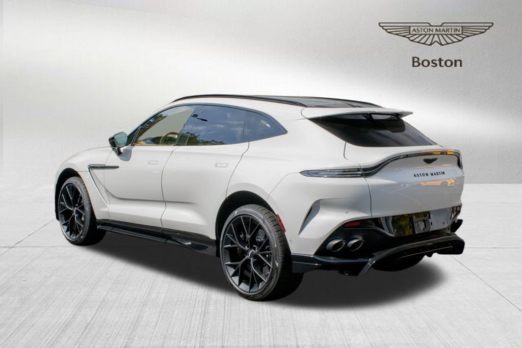 New 2025 Aston Martin DBX 707 image 2