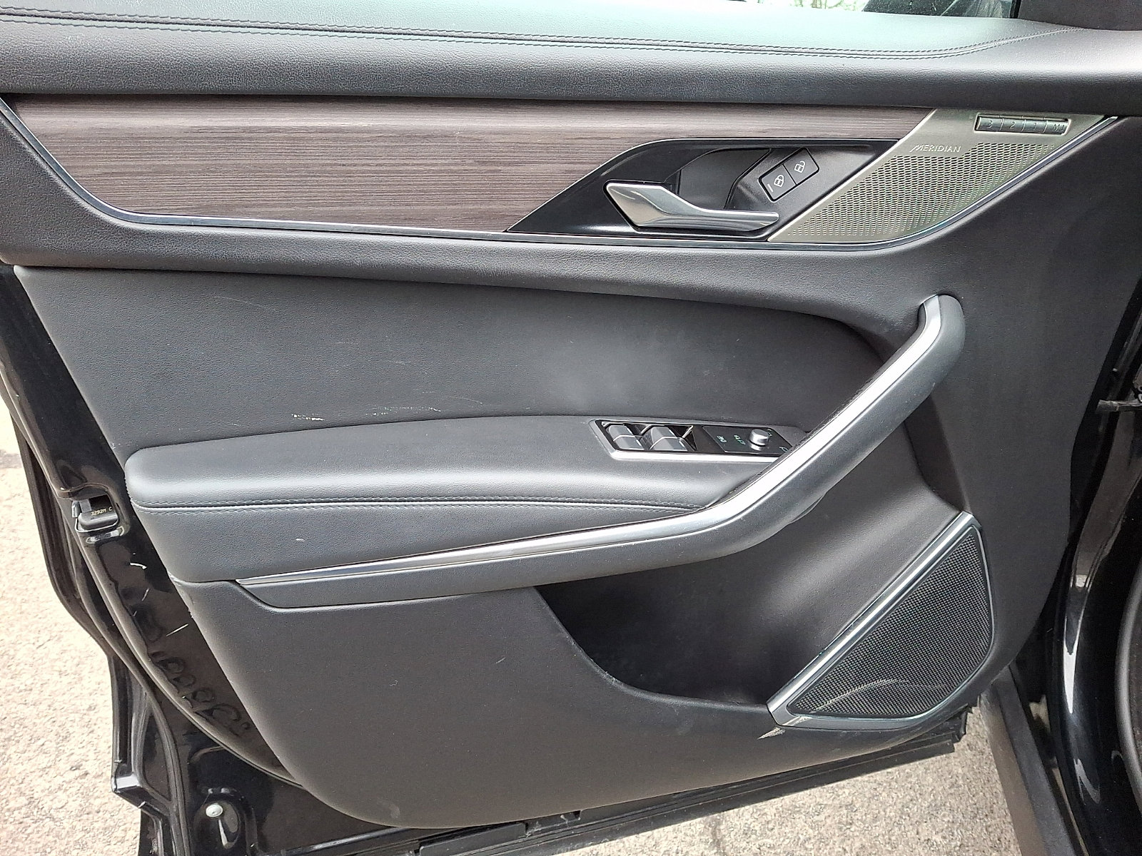 Used 2023 Jaguar F-PACE S image 13