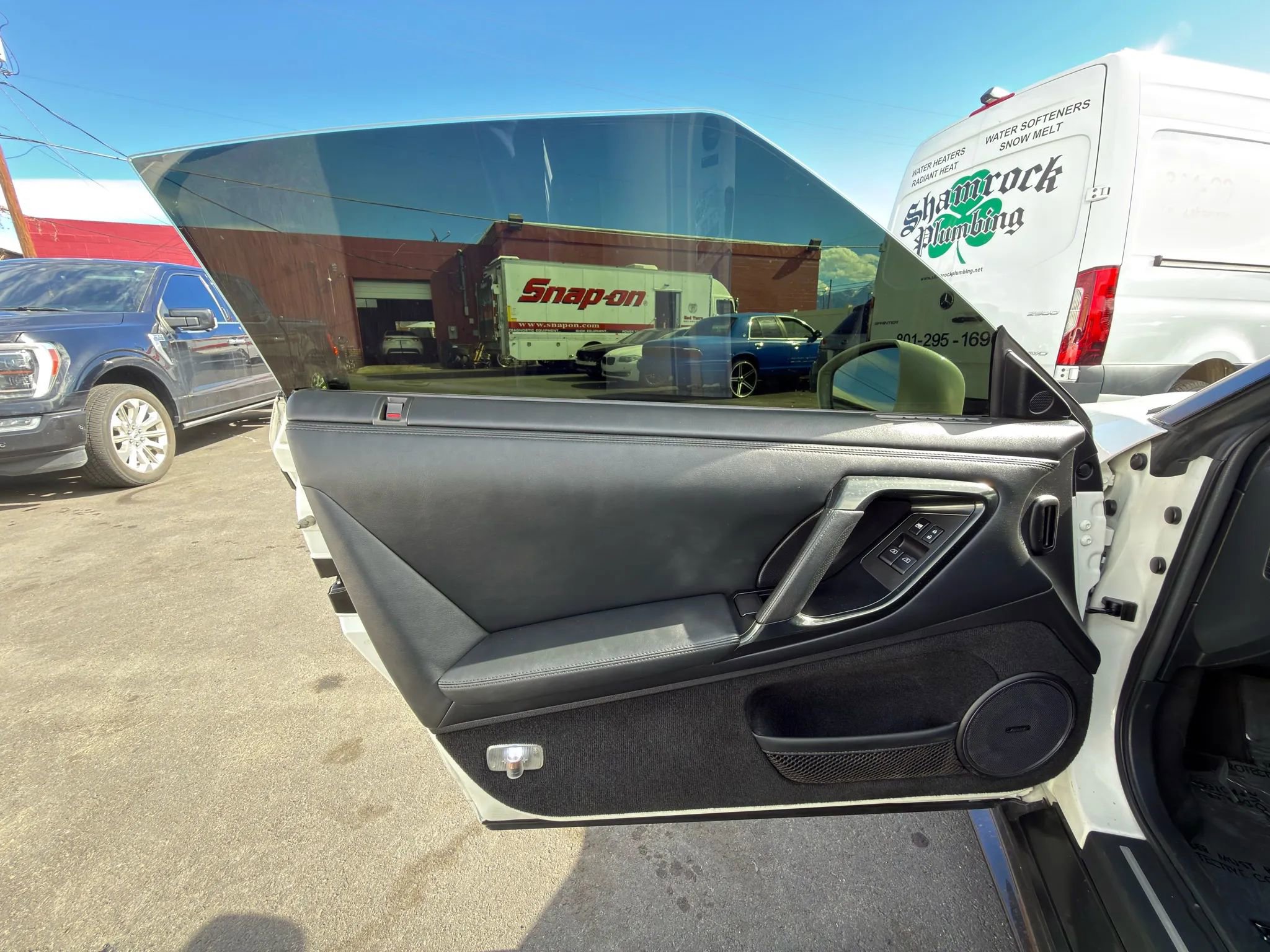 Used 2020 Nissan GT-R Premium w/ Premium Interior Package image 32