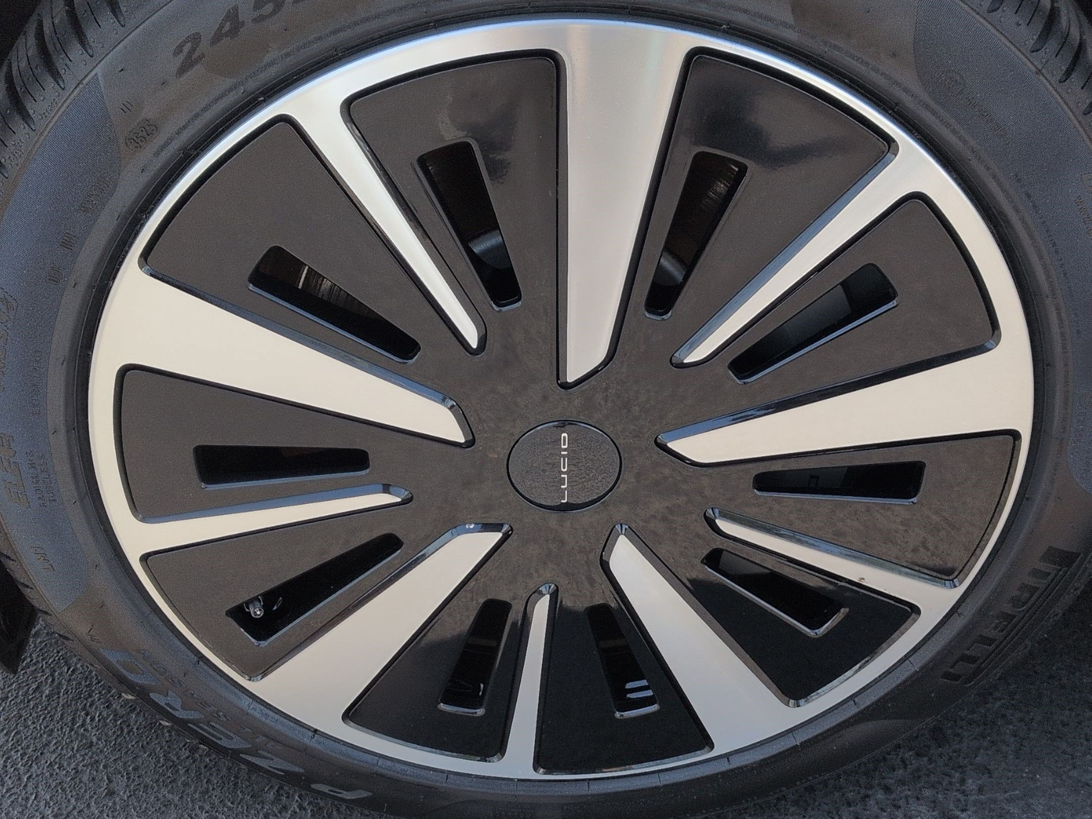 Used 2024 Lucid Air Grand Touring AWD/4WD image 13