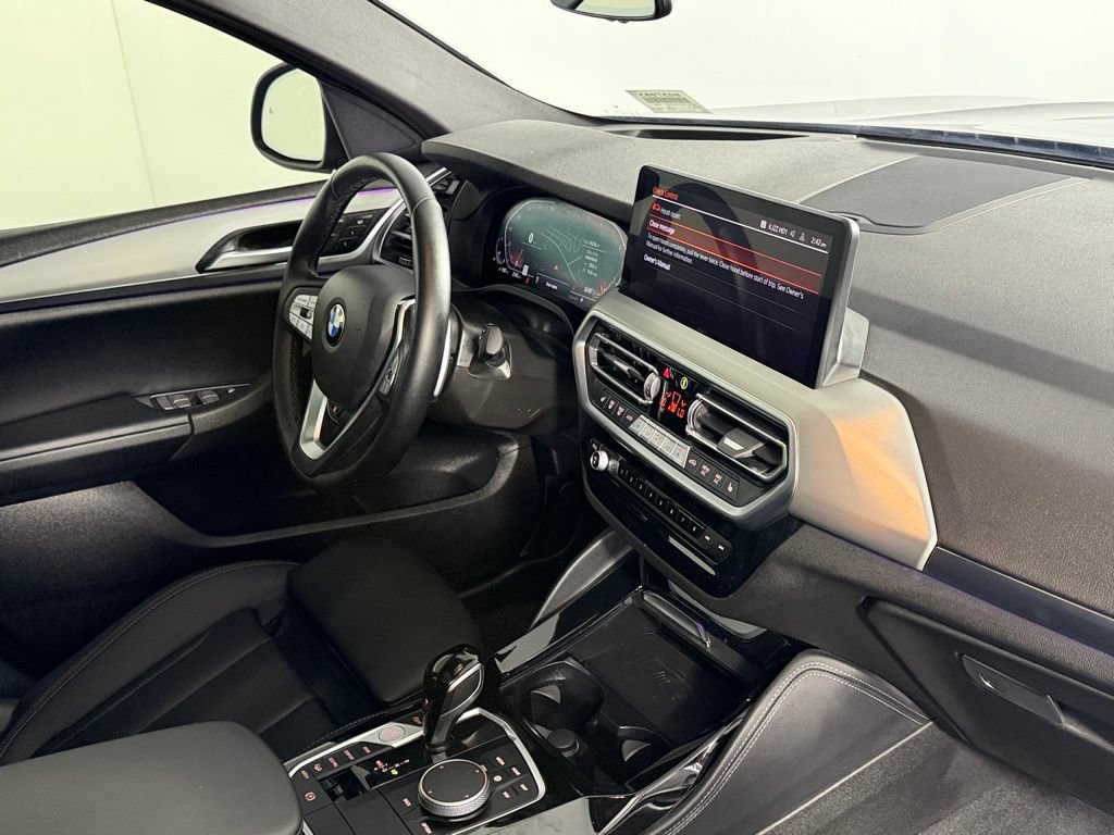 Used 2025 BMW X4 xDrive30i AWD/4WD image 32