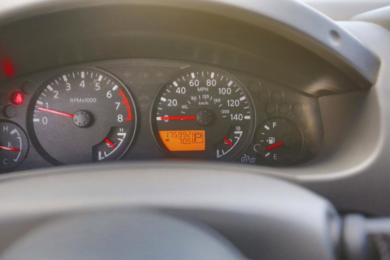 Used 2016 Nissan Frontier SV image 7