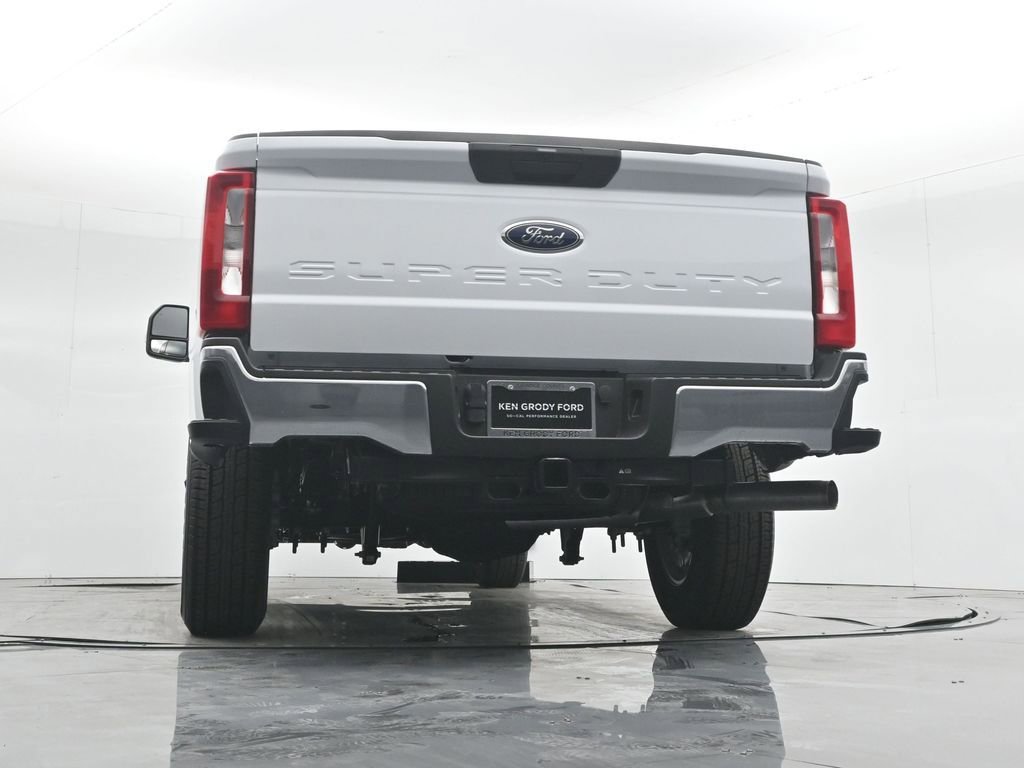 New 2026 Ford F350 XLT image 48