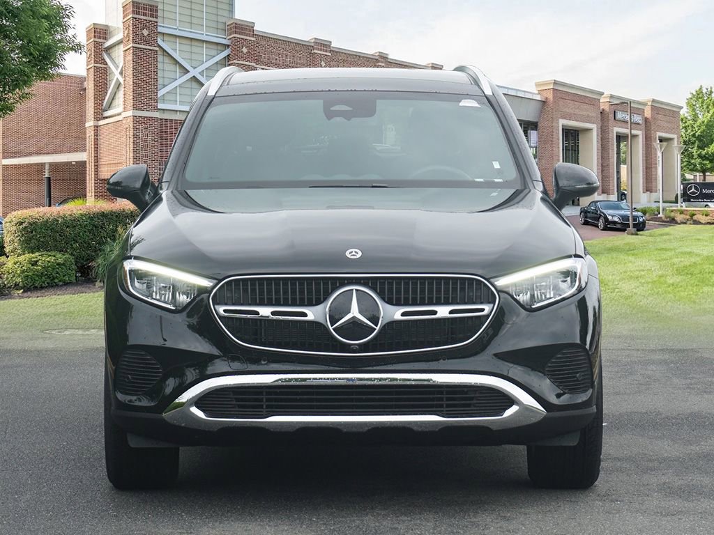 Certified 2025 Mercedes-Benz GLC 300 image 2