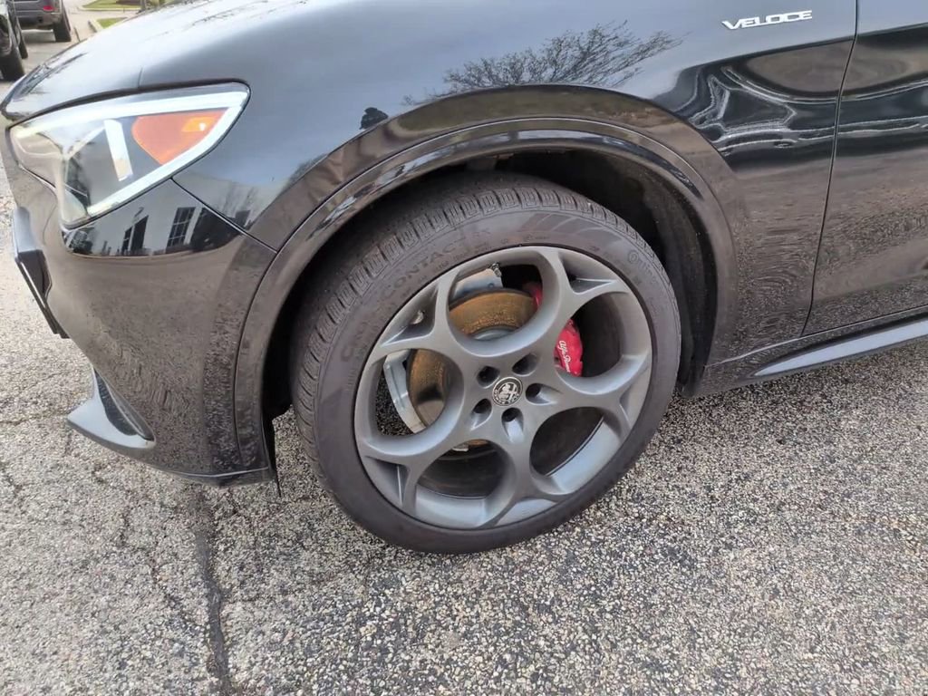 Used 2023 Alfa Romeo Stelvio Veloce image 15