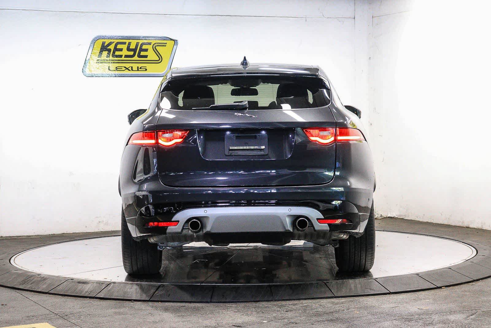 Used 2017 Jaguar F-PACE S AWD/4WD image 3