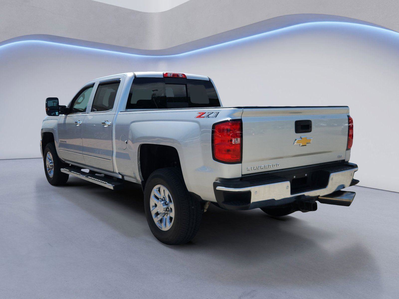 Used 2018 Chevrolet Silverado 3500 LTZ w/ Duramax Plus Package AWD/4WD image 5