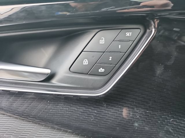 New 2026 Chevrolet Blazer EV RS w/ Super Cruise Package FWD image 20