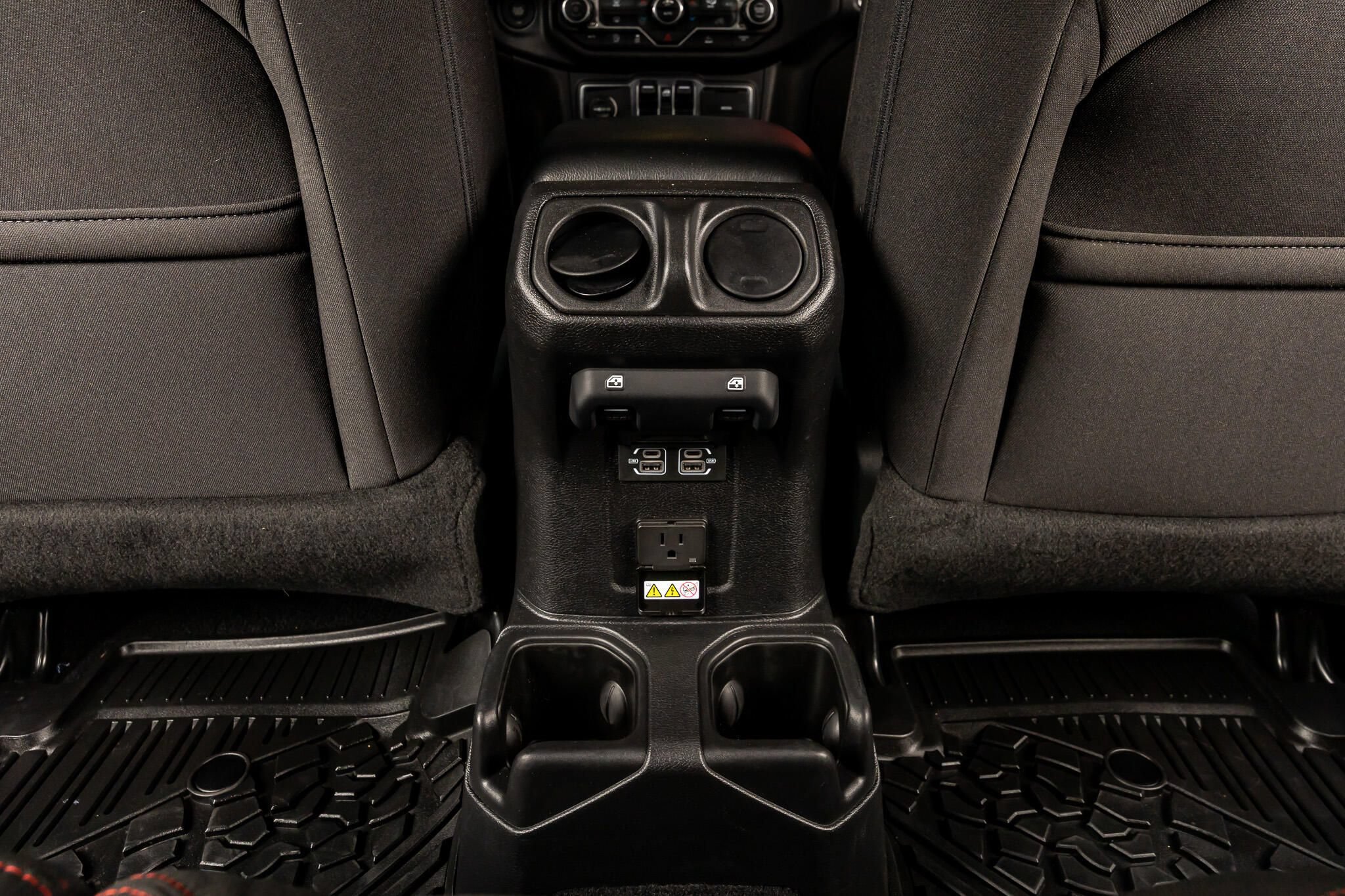 Used 2023 Jeep Wrangler Unlimited Rubicon w/ LED Lighting Group AWD/4WD image 29