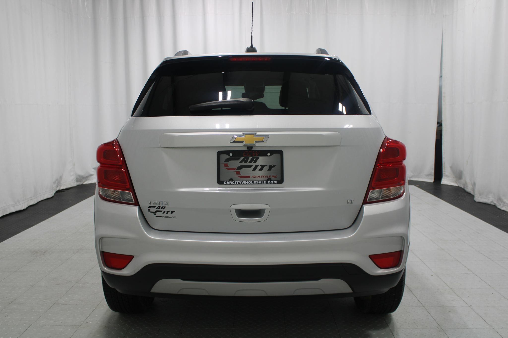 Used 2017 Chevrolet Trax LT w/ LT Convenience Package FWD image 7