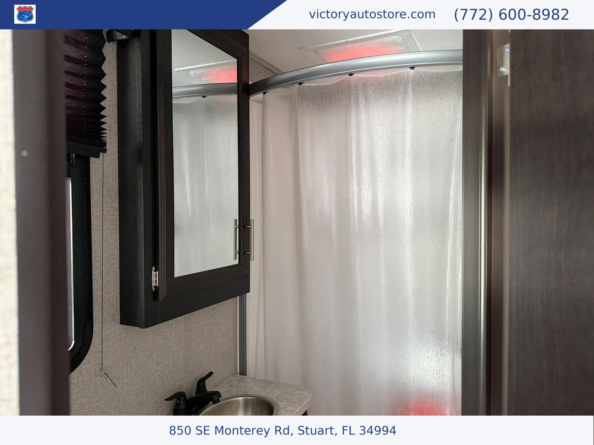 Used 2021 Ford E-450 and Econoline 450 Super Duty w/ Motorhome Prep Package RWD image 29