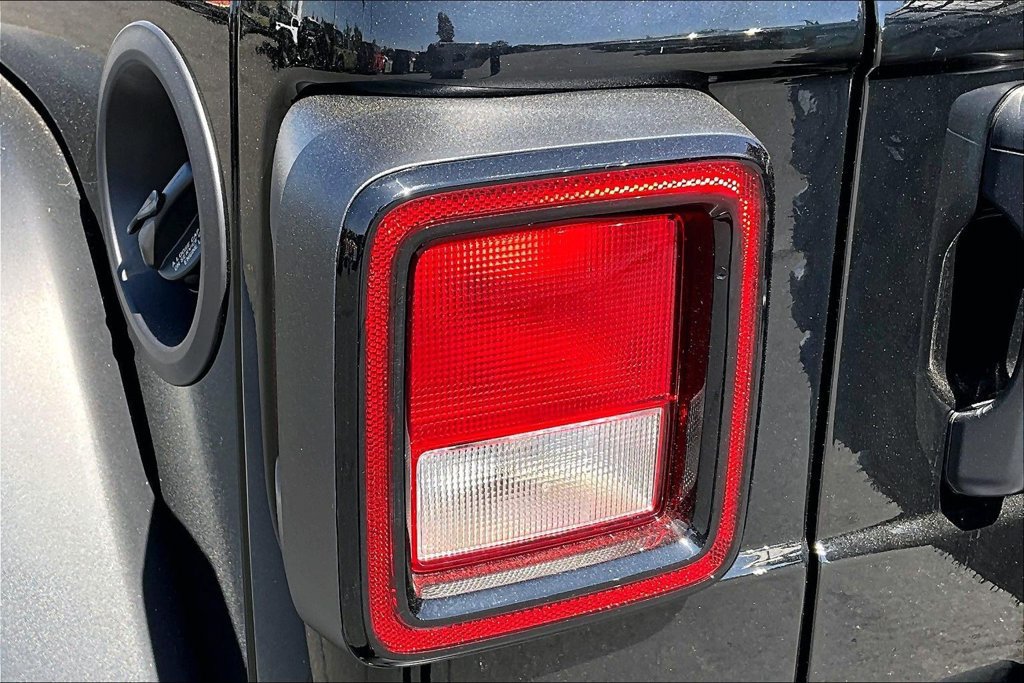New 2026 Jeep Wrangler Unlimited Sport AWD/4WD image 35