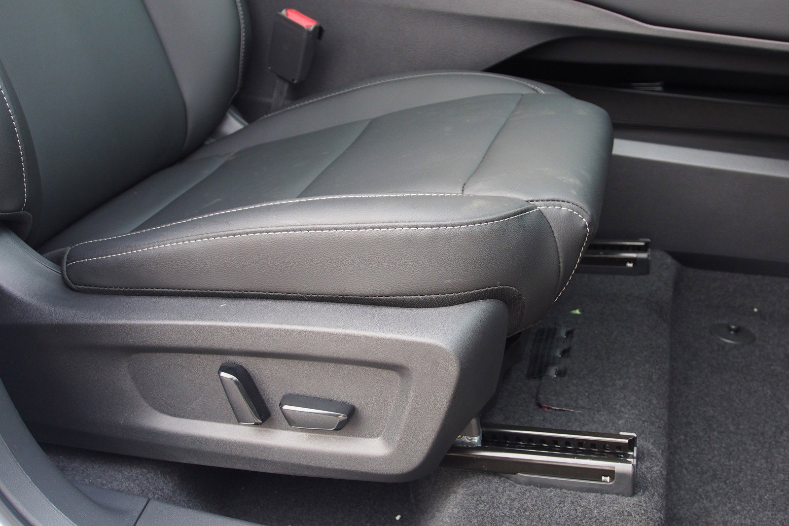 Used 2025 Nissan Murano SL image 12