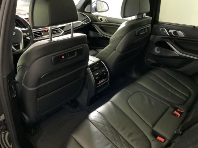 Used 2019 BMW X5 xDrive50i w/ Executive Package AWD/4WD image 26