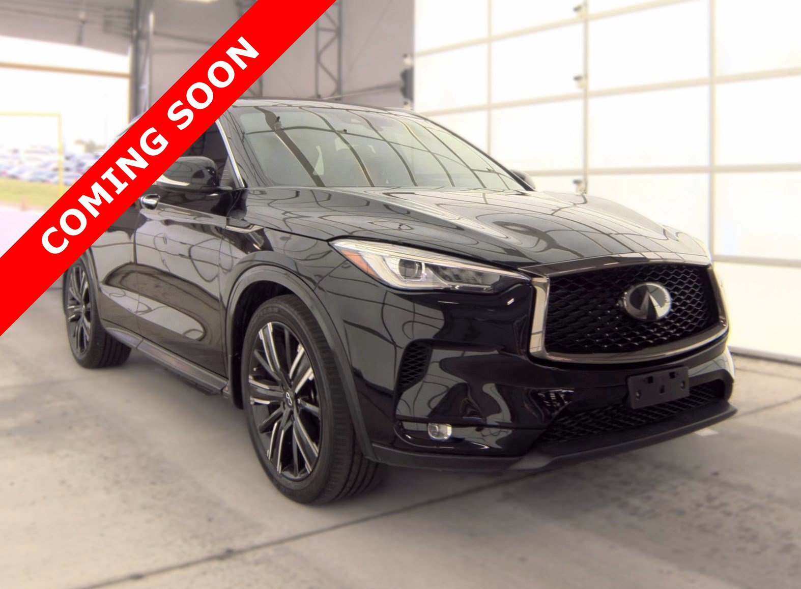 Used 2021 INFINITI QX50 Luxe w/ Appearance Package AWD/4WD image 3